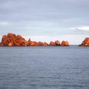 Floreana Island (Devil`s Crown Snorkeling Activity) duration 09min 45s